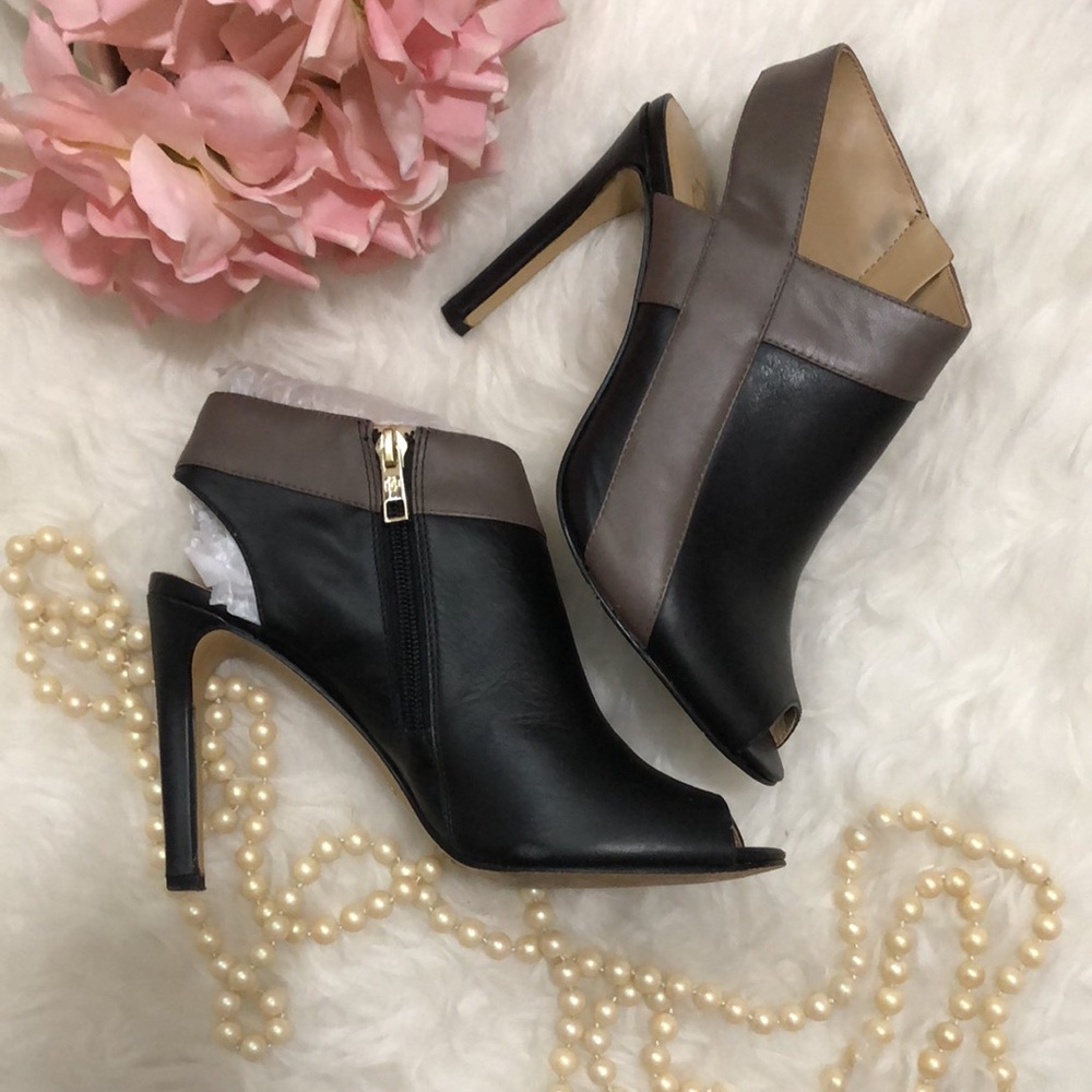 ANN TAYLOR • Elegant Black & Brown Open Toe Heels w Side Zipper Detail - Picture 12 of 16